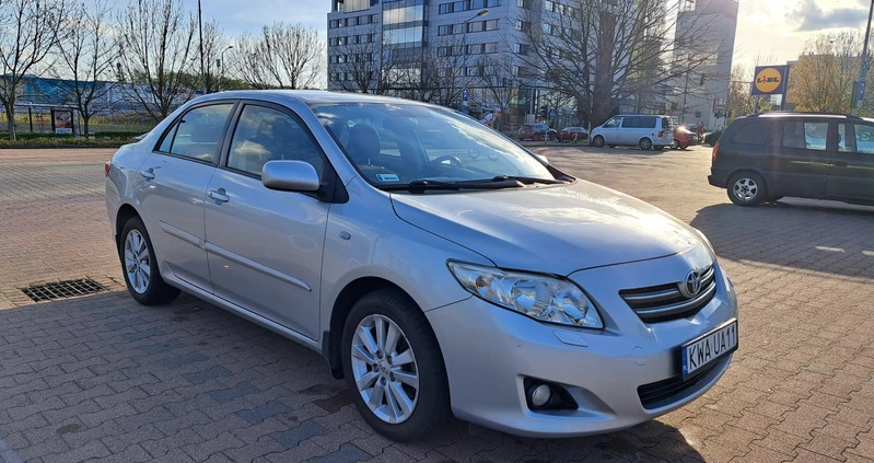 Toyota Corolla cena 19900 przebieg: 195500, rok produkcji 2008 z Katowice małe 254
